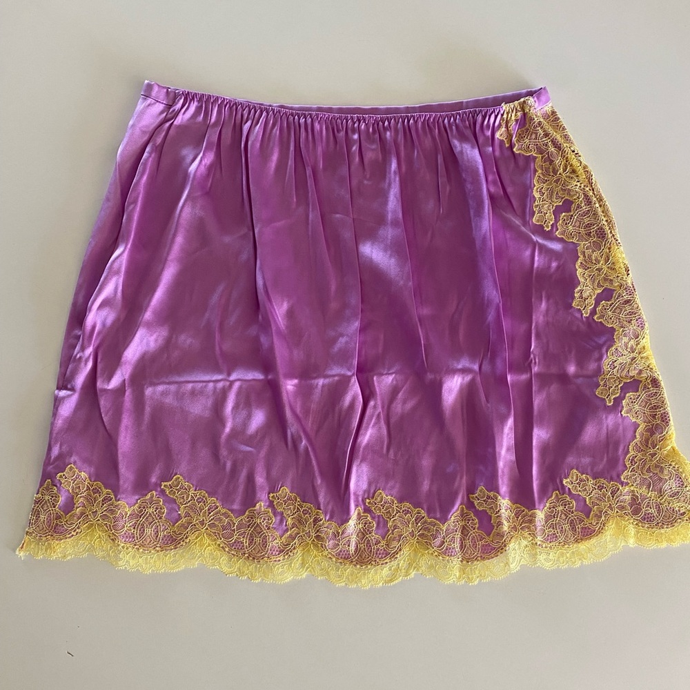Agent Provocateur NWT lilac + yellow mini slip